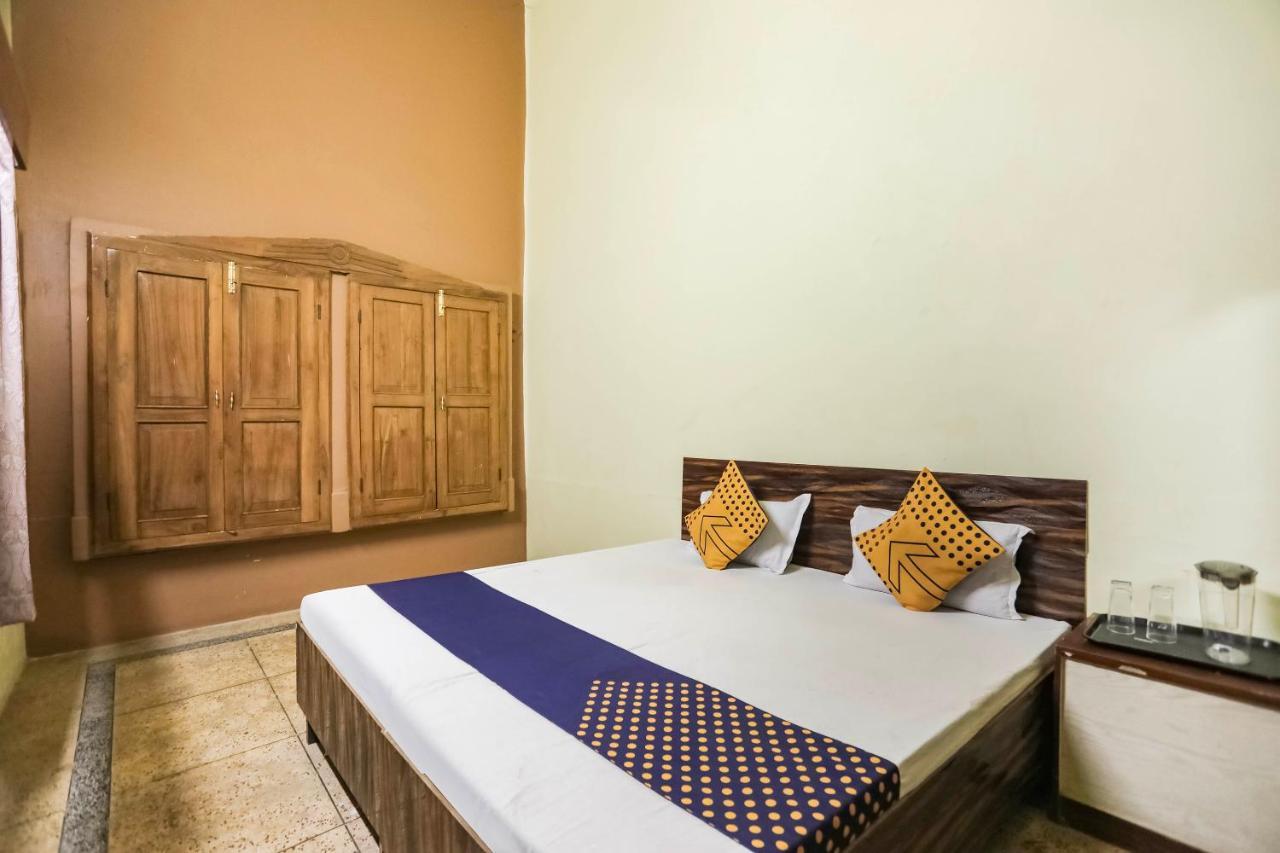 Spot On 64751 Hotel Shivani Palace Muthiganj المظهر الخارجي الصورة