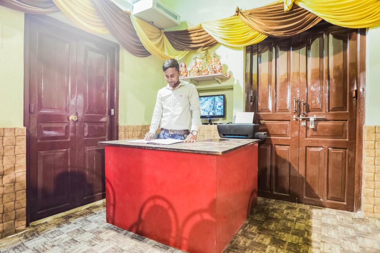 Spot On 64751 Hotel Shivani Palace Muthiganj المظهر الخارجي الصورة