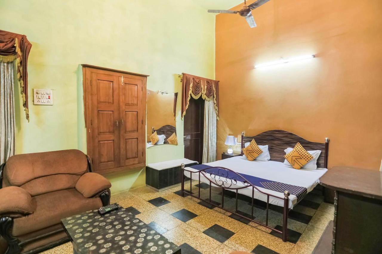 Spot On 64751 Hotel Shivani Palace Muthiganj المظهر الخارجي الصورة